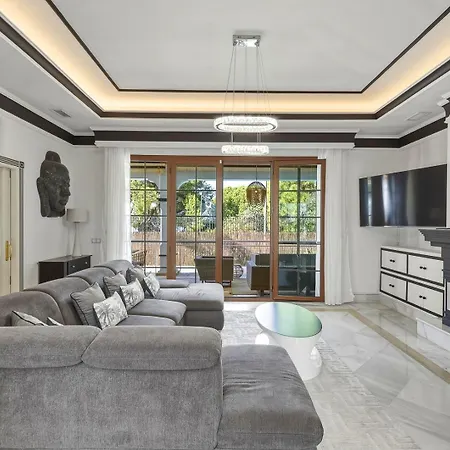 Helecho Villa Marbella